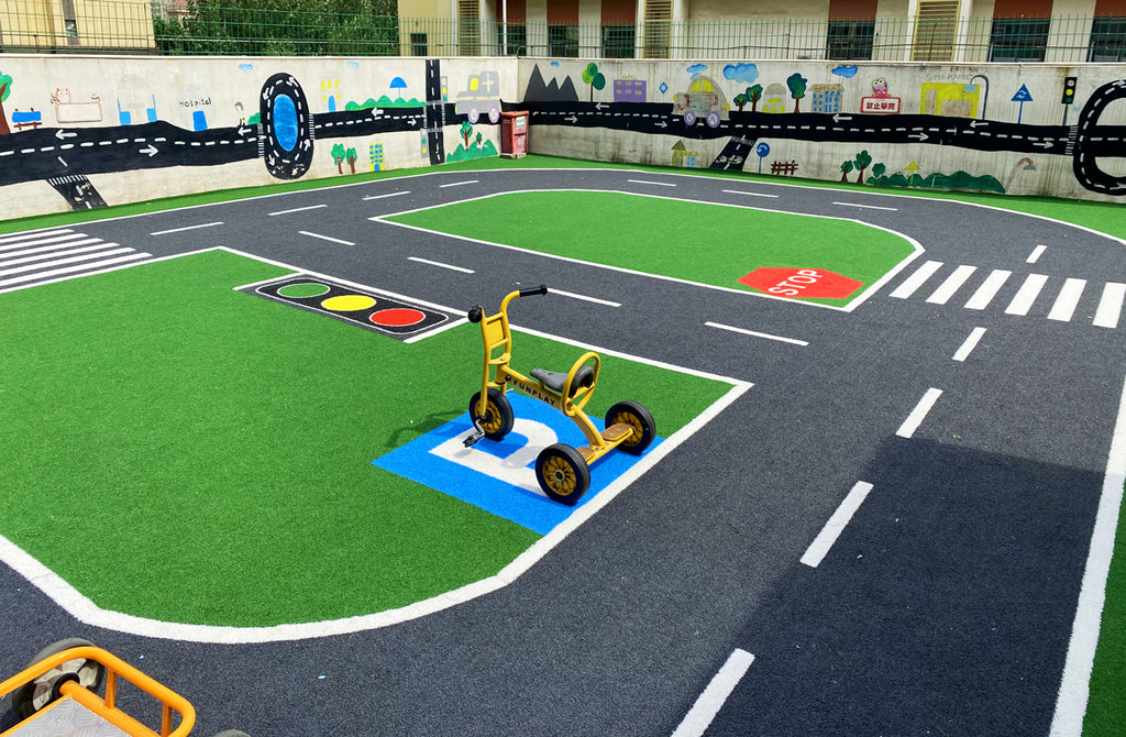 Customized Gray Patterned Artificial Grass for Sports Playgrounds for Simulating Traffic Roads Synthetic PE Material for Kids