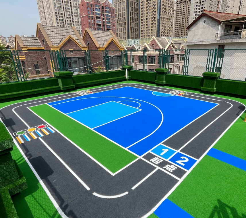 Customized Gray Patterned Artificial Grass for Sports Playgrounds for Simulating Traffic Roads Synthetic PE Material for Kids